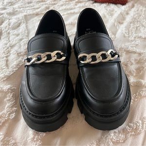Chunky Loafer (Woman’s 8 Wide)